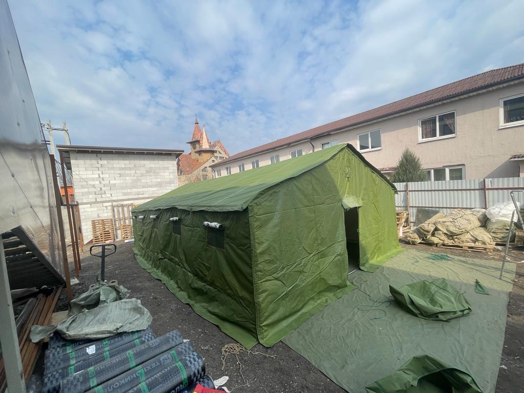 Палатка Каркасная утепленная зеленого цвета 12х6